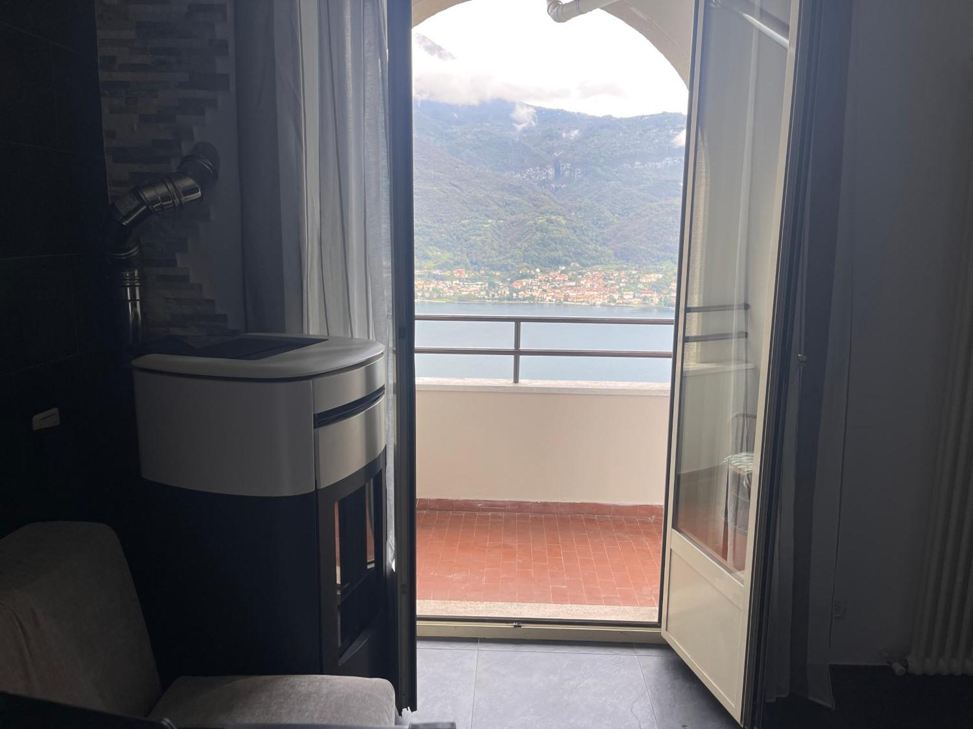 Appartamenti Lago Di Como Valbrona Bagian luar foto